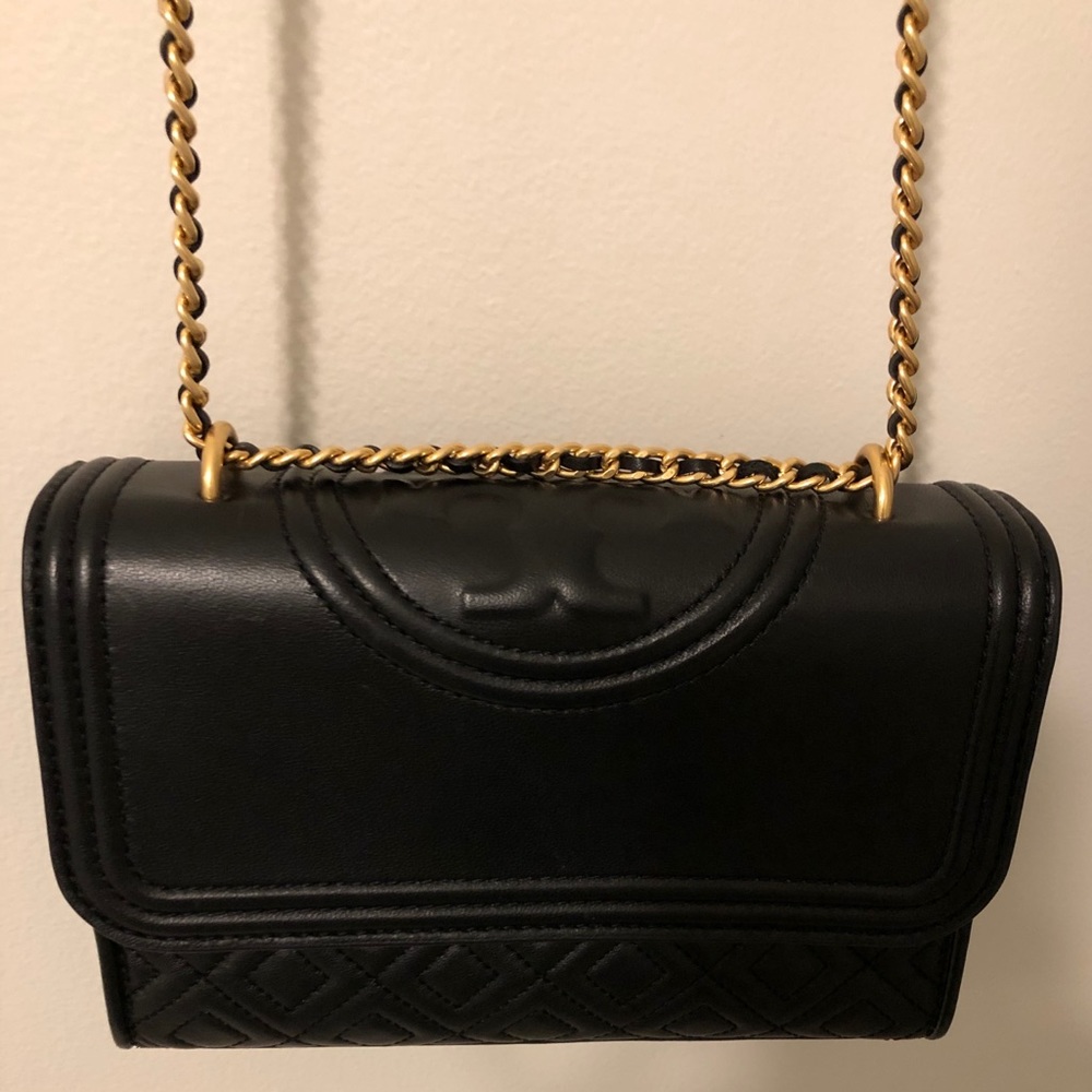 • Tory Burch purse •